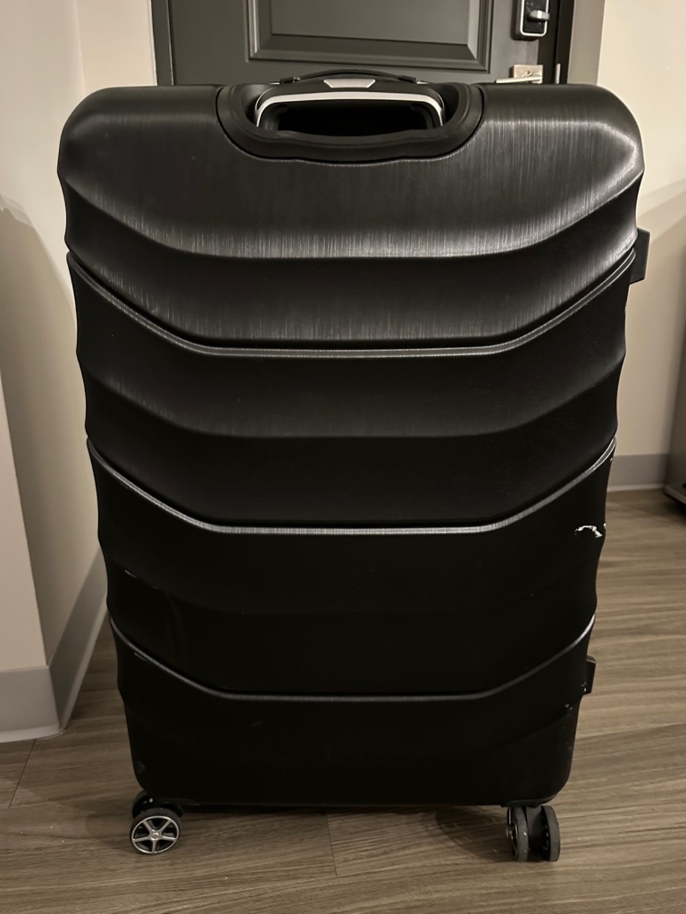 Samsonite Large Black Textured Hardside Spinner Luggage - Picture 2 of 3